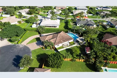 2133 NW 14th Pl, Homestead, FL 33030 - Photo 8