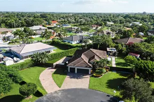 2133 NW 14th Pl, Homestead, FL 33030 - Photo 4