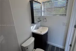 555 NE 71st St, Miami, FL 33138 - Photo 10