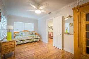 555 NE 71st St, Miami, FL 33138 - Photo 12