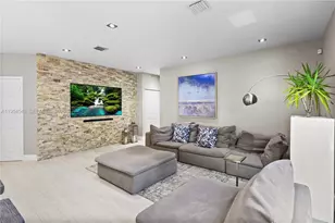 5869 NW 112th Ct, Doral, FL 33178 - Photo 14