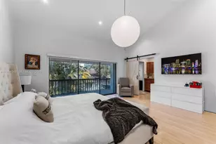 6611 SW 72nd St, South Miami, FL 33143 - Photo 4