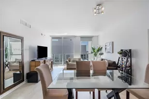 253 NE 2nd St, Miami, FL 33132 - Photo 10