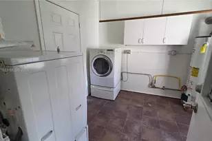 1245 Coral Ln, Hollywood, FL 33019 - Photo 24