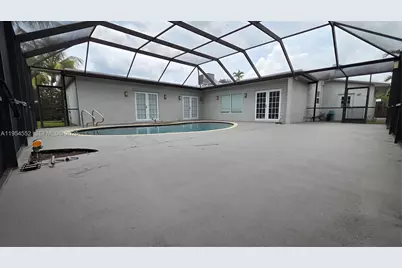 1245 Coral Ln, Hollywood, FL 33019 - Photo 4