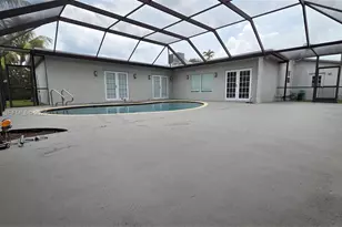 1245 Coral Ln, Hollywood, FL 33019 - Photo 4