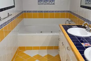 1245 Coral Ln, Hollywood, FL 33019 - Photo 34