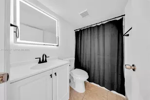 8145 NW 7th St, Miami, FL 33126 - Photo 10