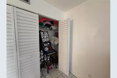 17011 N Bay Rd #912, Sunny Isles Beach, FL 33160 - Photo 8