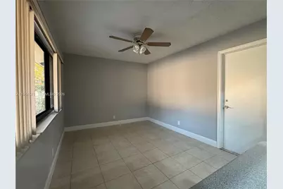 1109 SE 10th St, Deerfield Beach, FL 33441 - Photo 18