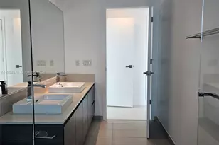 1080 Brickell Ave, Miami, FL 33131 - Photo 16