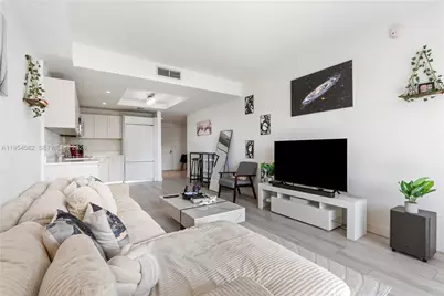 55 SW 9th St #3005, Miami, FL 33130 - Photo 6