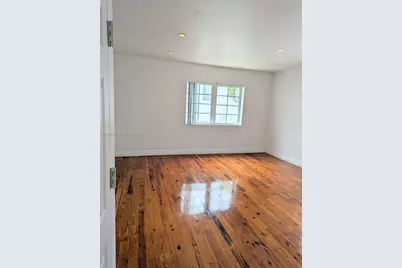 1015 19th St #10, Miami Beach, FL 33139 - Photo 8