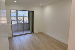 100 SW 132nd Way, Pembroke Pines, FL 33027 - Photo 12