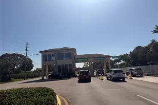 100 SW 132nd Way, Pembroke Pines, FL 33027 - Photo 2