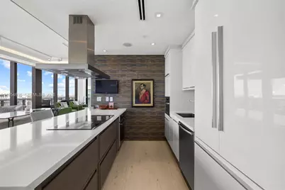 5875 Collins Ave #PH-7, Miami Beach, FL 33140 - Photo 18