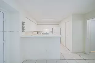 4360 NW 107th Ave, Doral, FL 33178 - Photo 8