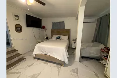 1041 NW 30th St, Miami, FL 33127 - Photo 20