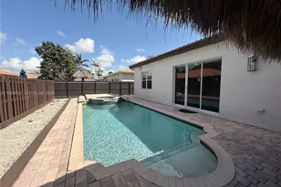 8835 NW 168th St, Miami Lakes, FL 33018 - Photo 38