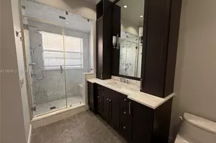 8835 NW 168th St, Miami Lakes, FL 33018 - Photo 18