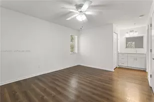 5570 NW 61st St, Coconut Creek, FL 33073 - Photo 8