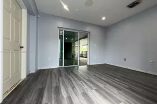 9825 SW 54th St, Miami, FL 33165 - Photo 16