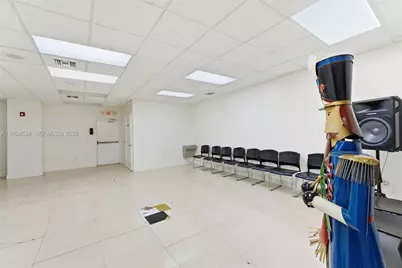 6545 NW 169th St, Hialeah, FL 33015 - Photo 36