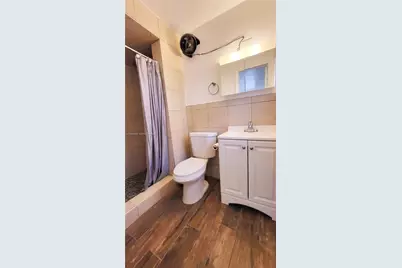 215 S 12th Ave #Back, Hollywood, FL 33019 - Photo 12