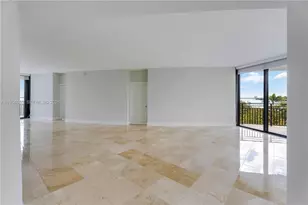 720 NE 69th St, Miami, FL 33138 - Photo 2