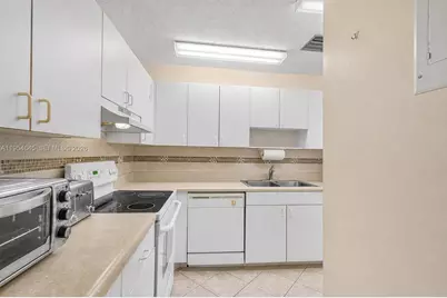 1521 NW 18th Ave #101, Delray Beach, FL 33445 - Photo 10