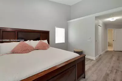 1800 Water Ridge Dr, Weston, FL 33326 - Photo 28