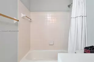 1800 Water Ridge Dr, Weston, FL 33326 - Photo 46