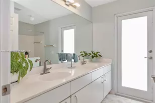 1800 Water Ridge Dr, Weston, FL 33326 - Photo 44