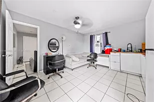 2110 NW 34th St, Miami, FL 33142 - Photo 26