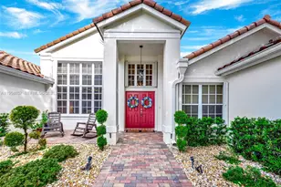 9421 Hollyhock Ct, Davie, FL 33328 - Photo 2