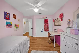 9421 Hollyhock Ct, Davie, FL 33328 - Photo 24