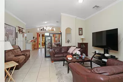15382 SW 16th Ter, Miami, FL 33185 - Photo 4