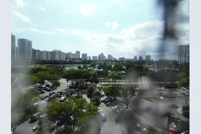 20505 E Country Club Dr #1135, Aventura, FL 33180 - Photo 10