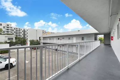 750 SW 2nd St, Miami, FL 33130 - Photo 10