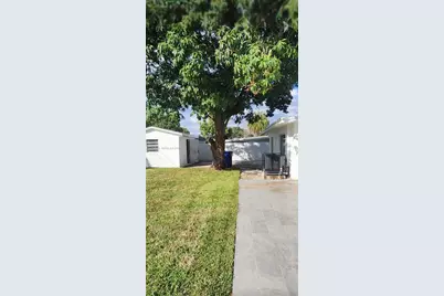 19320 NW 37th Ave, Miami Gardens, FL 33056 - Photo 16