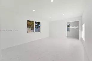 19320 NW 37th Ave, Miami Gardens, FL 33056 - Photo 12