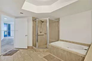 21205 Yacht Club Dr, Aventura, FL 33180 - Photo 26