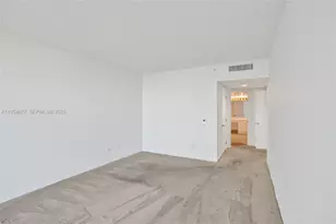 21205 Yacht Club Dr, Aventura, FL 33180 - Photo 24