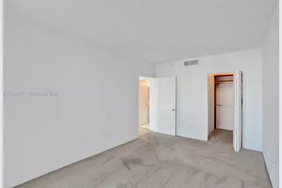 21205 Yacht Club Dr #2310, Aventura, FL 33180 - Photo 14