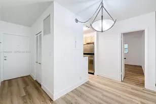2424 SE 17th Causeway, Fort Lauderdale, FL 33316 - Photo 6
