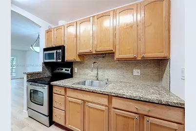 2424 SE 17th Cswy #312B, Fort Lauderdale, FL 33316 - Photo 10