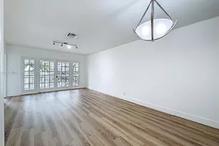 2424 SE 17th Causeway, Fort Lauderdale, FL 33316 - Photo 4