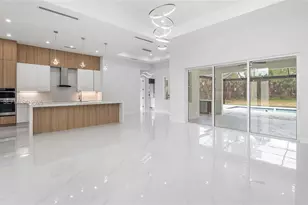 1687 19th St SW, Naples, FL 34 - Photo 6