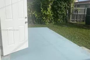 11350 SW 3rd St, Sweetwater, FL 33174 - Photo 14