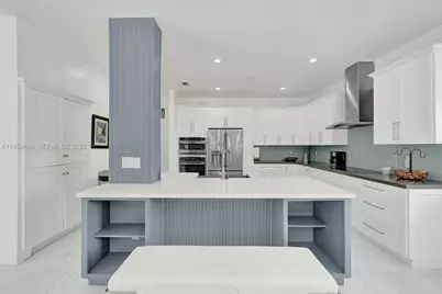 1367 Camellia Cir, Weston, FL 33326 - Photo 18